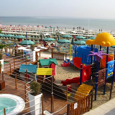 Hotel Taunus - Vista Mare Ричоне Екстериор снимка