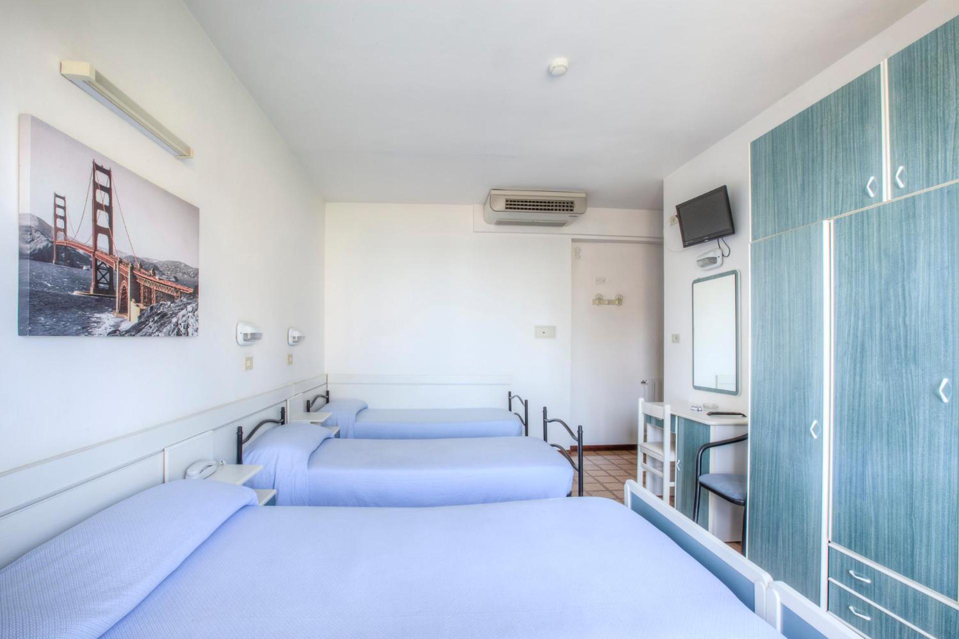 Hotel Taunus - Vista Mare Ричоне Екстериор снимка